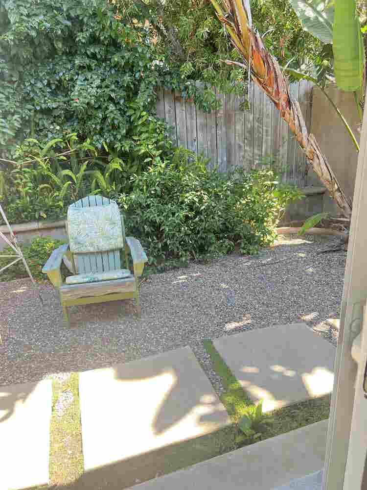 Large One Bedroom w private bath