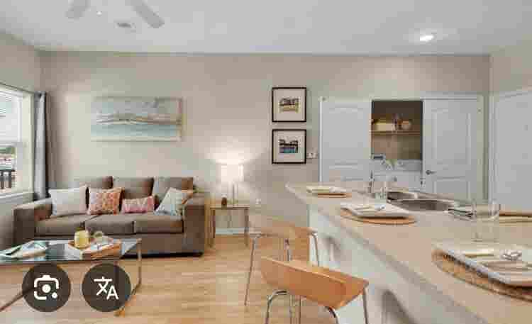 1 bedroom in 4 bedroom apartment.