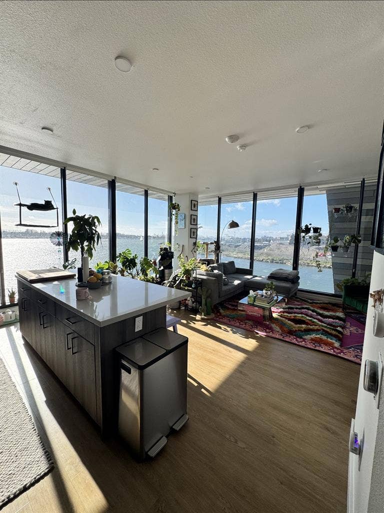 Room in Oakland for rent ASAP