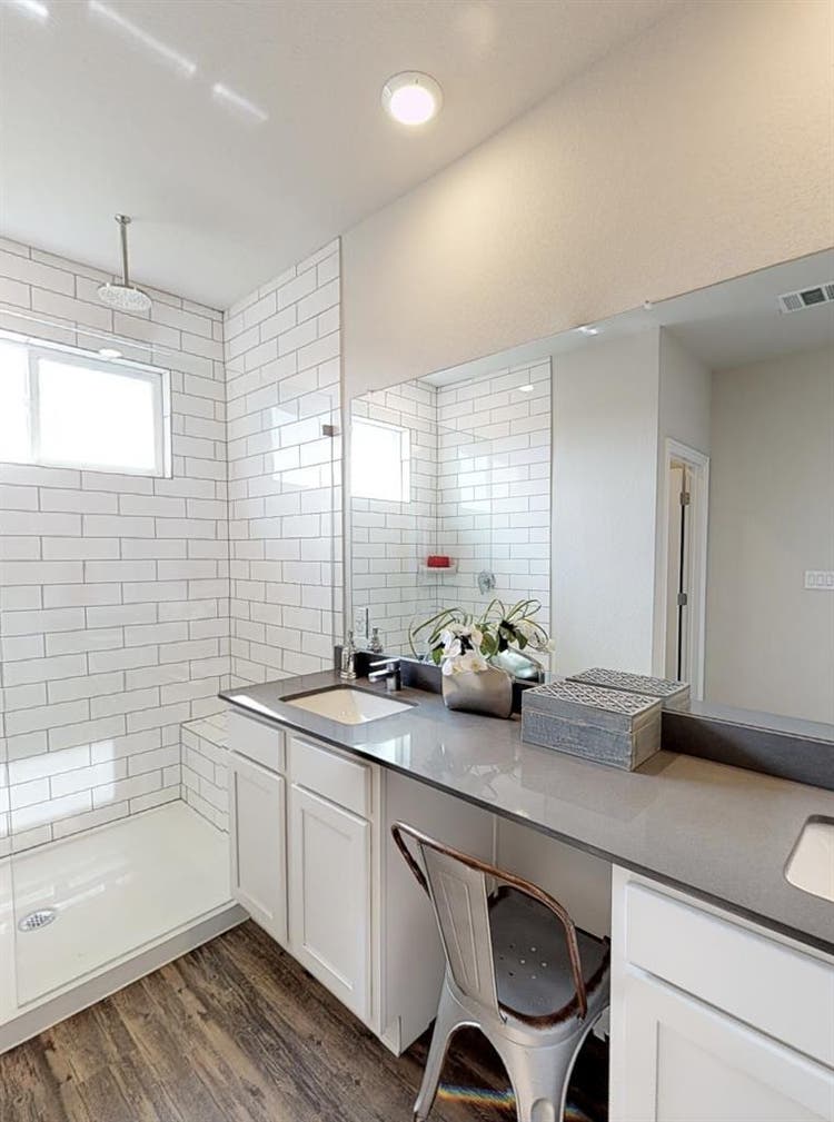 looking for Sublease