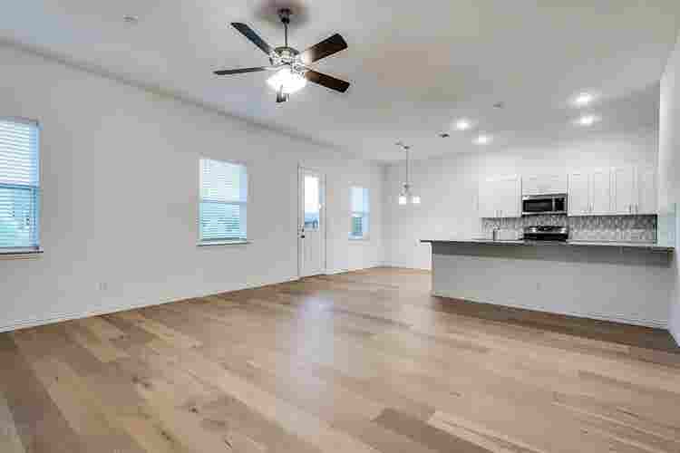 3 BR in Irving
