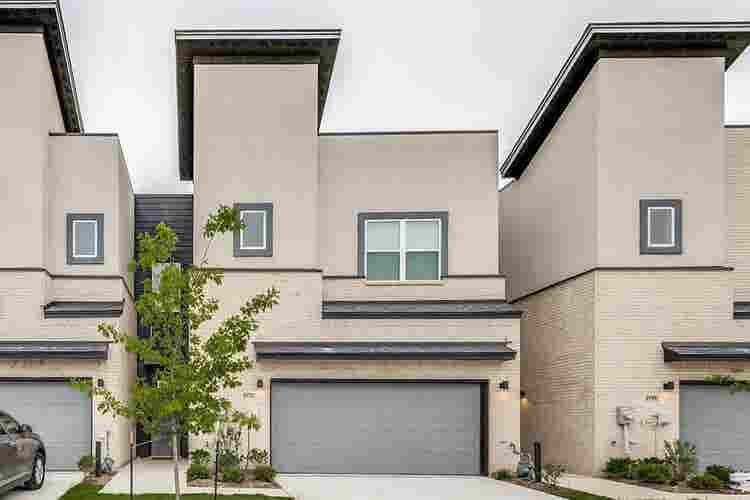 3 BR in Irving