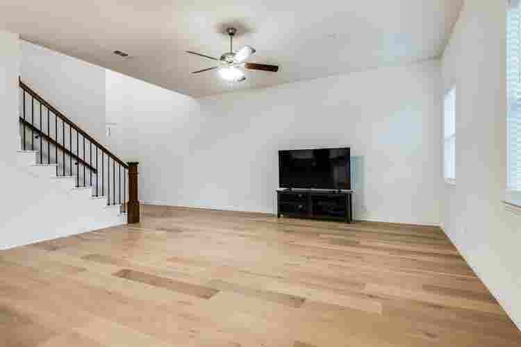 3 BR in Irving