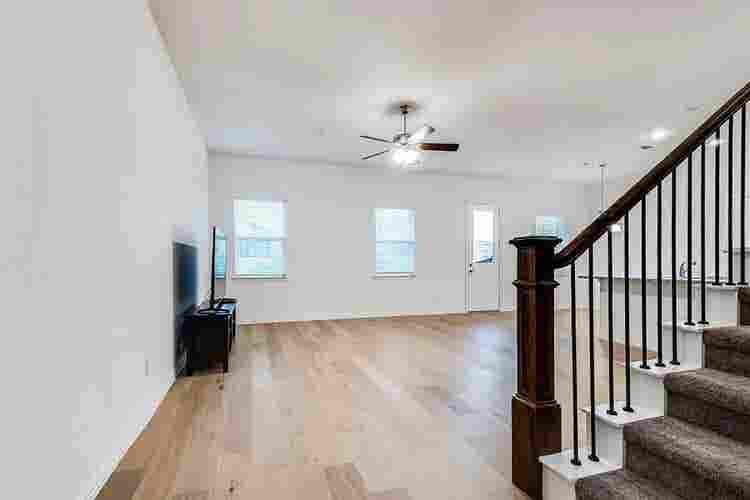 3 BR in Irving