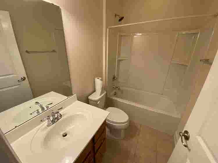 4 BR in Cary