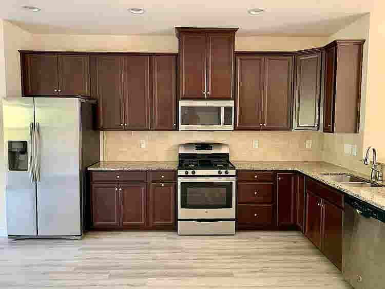 4 BR in Cary