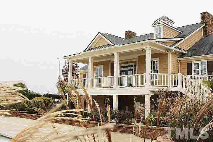 4 BR in Cary