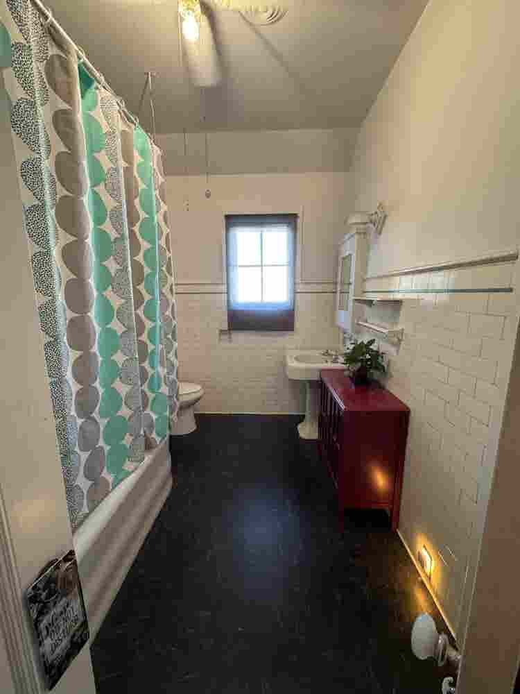 Spacious, fully furnished, bedroom