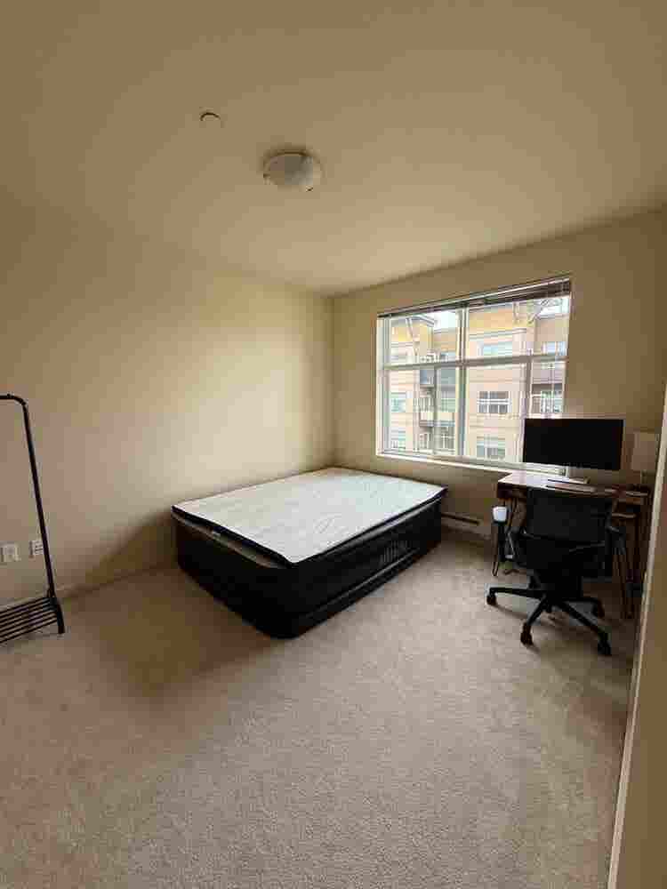 Downtown Ballard Roommate Search