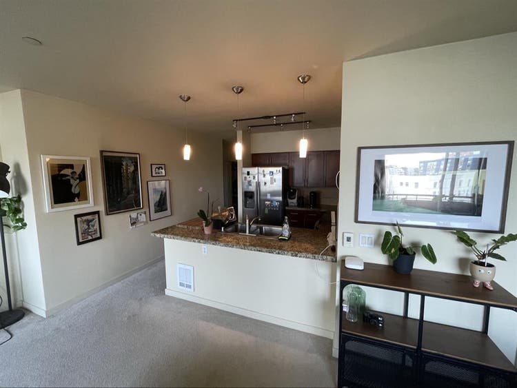 Downtown Ballard Roommate Search