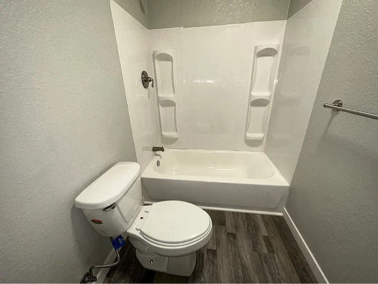 Private room/tiny studio Rancho