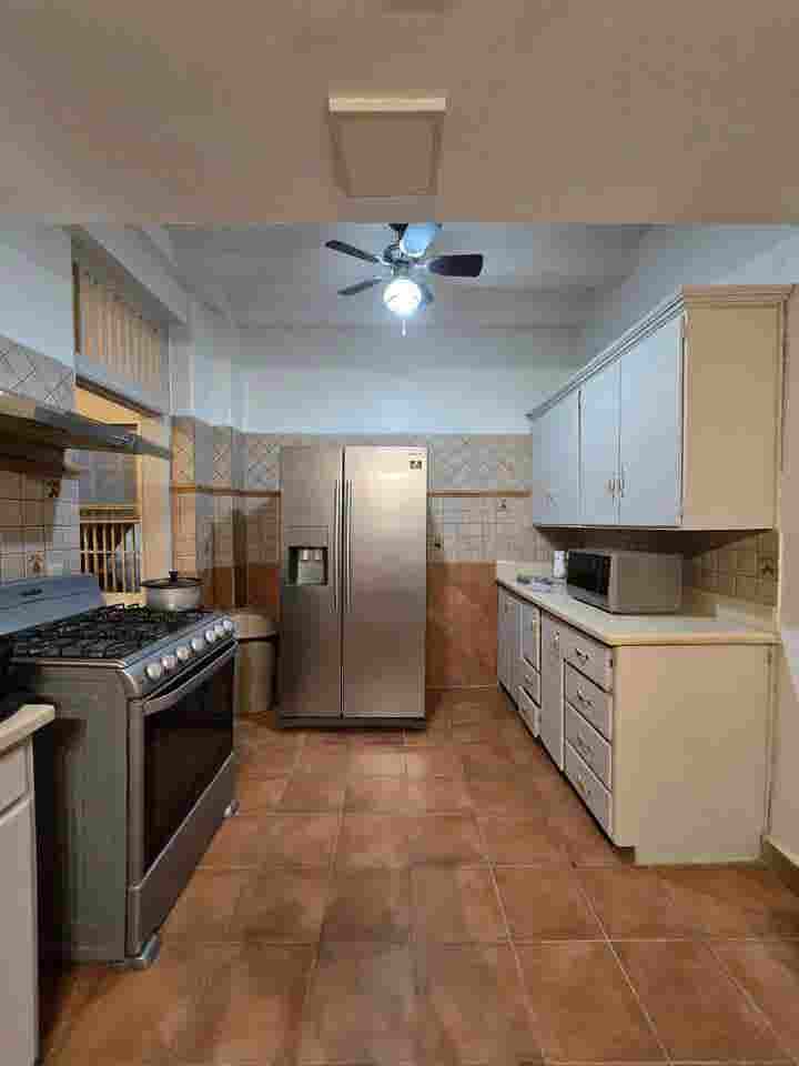 Spacious Room Albrook green city