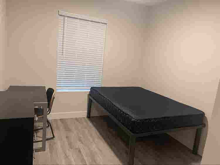 Room to be sublet next to SIUE