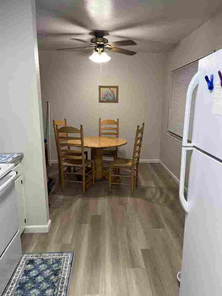 Looking for two roommates