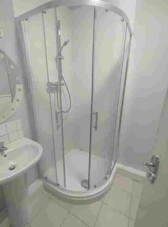 Private Single Room to rent 2 bed