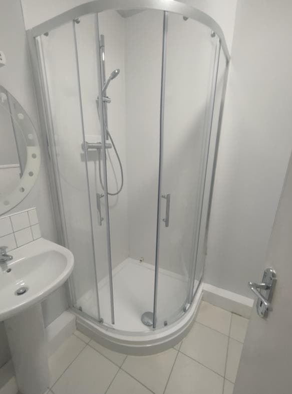 Private Single Room to rent 2 bed