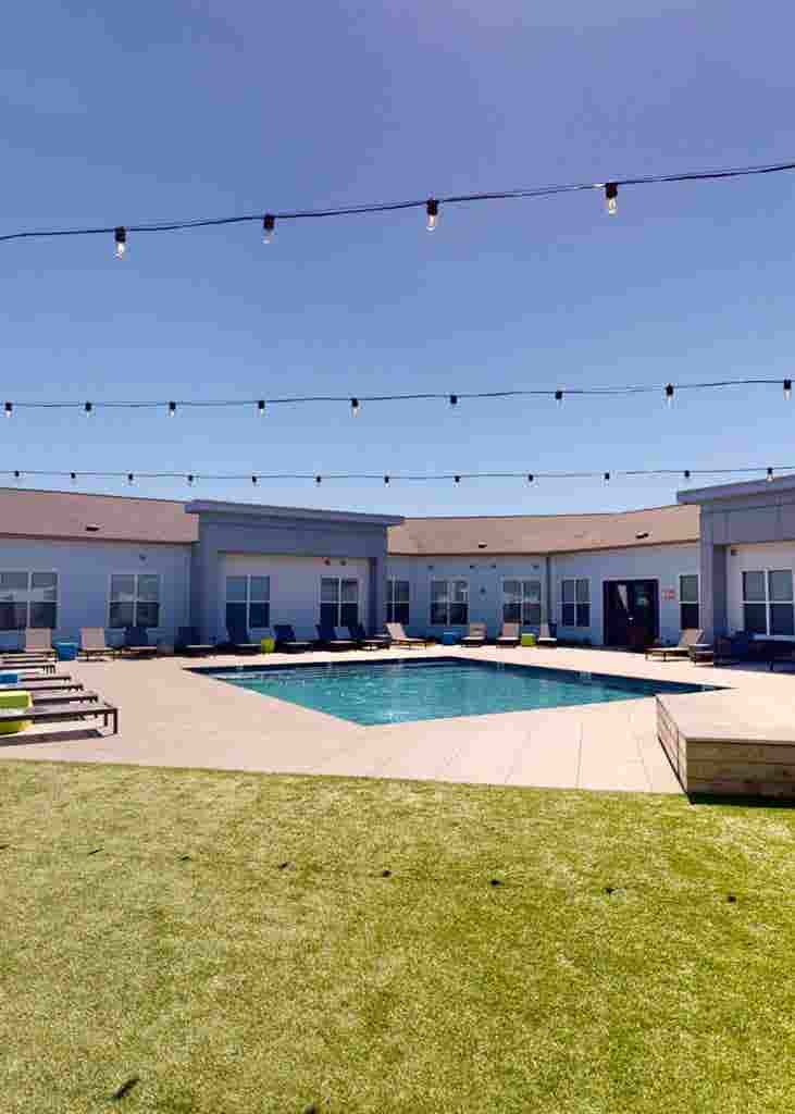 The quarters sublet 1 bed