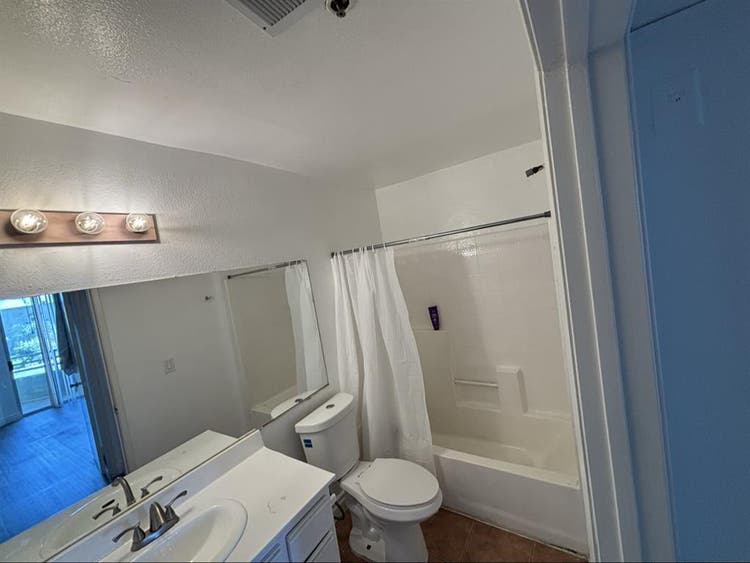 BEDROOM PRIVATE BATHROOM & balcony
