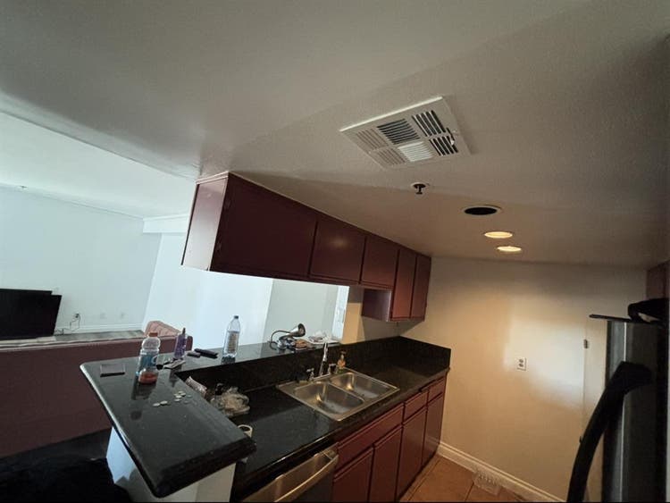 BEDROOM PRIVATE BATHROOM & balcony