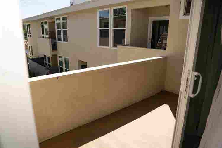 Private Master Bed and Bath (Noho)