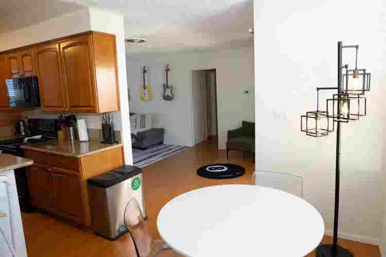 Private Master Bed and Bath (Noho)