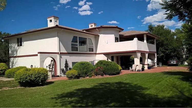 Roomies wanted! 5min north of Dtown