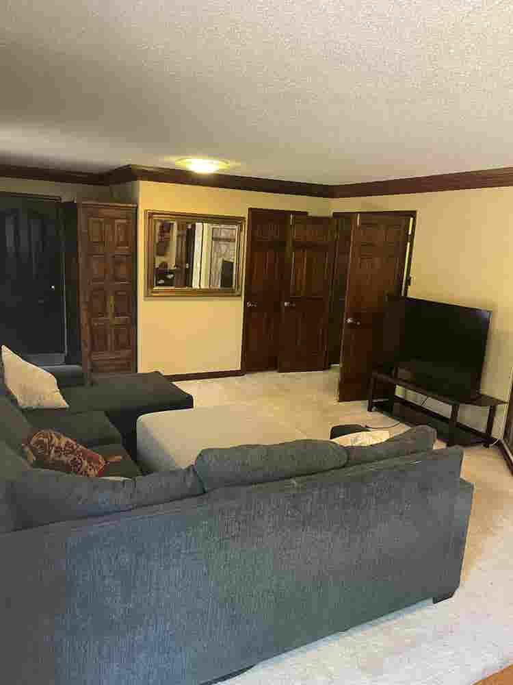 Roomies wanted! 5min north of Dtown
