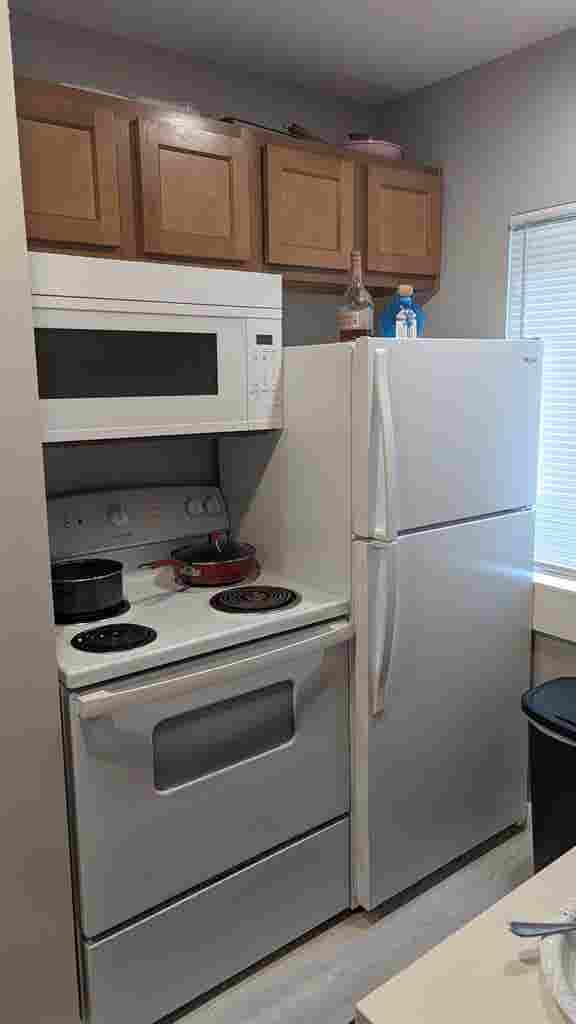 Lease take over -1BR Apt, Clifton