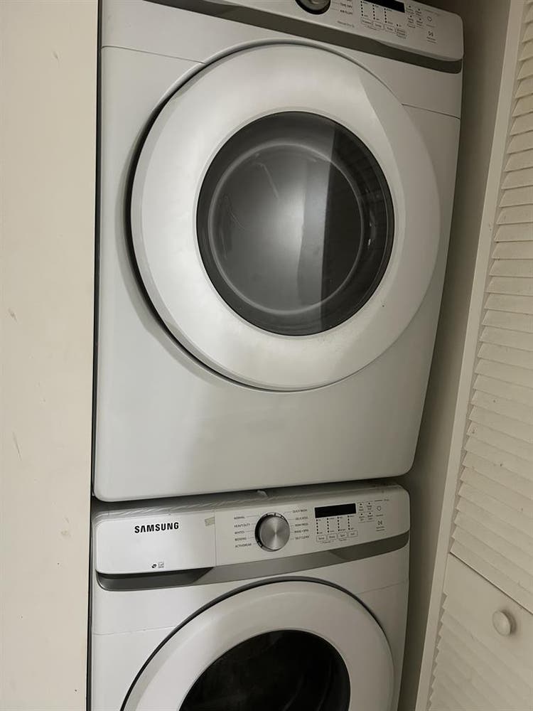Furnished 1BR Apartment