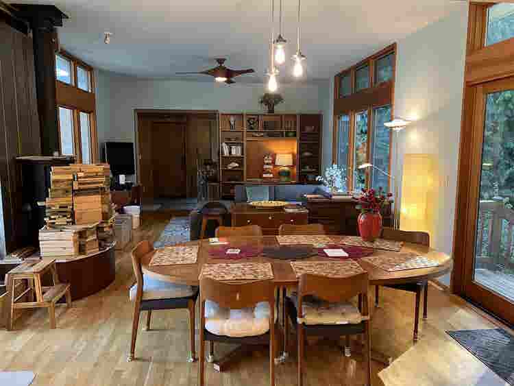 MSTR BR, AC, forest garden, kitchen