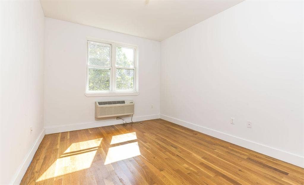 1 BR in Brooklyn