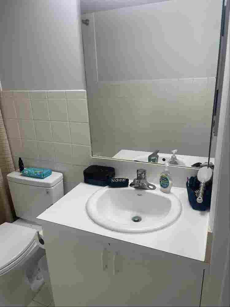 Fully furnished private bathroom