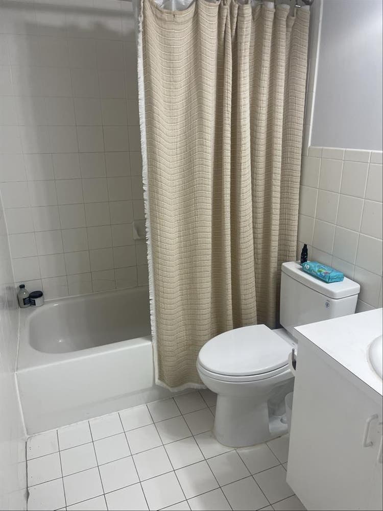 Fully furnished private bathroom