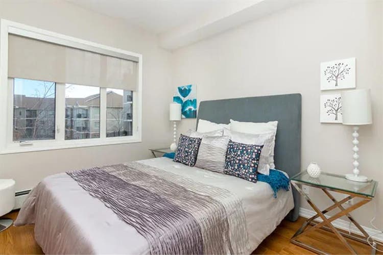 1 Bed
 2 Bath furnished apartment