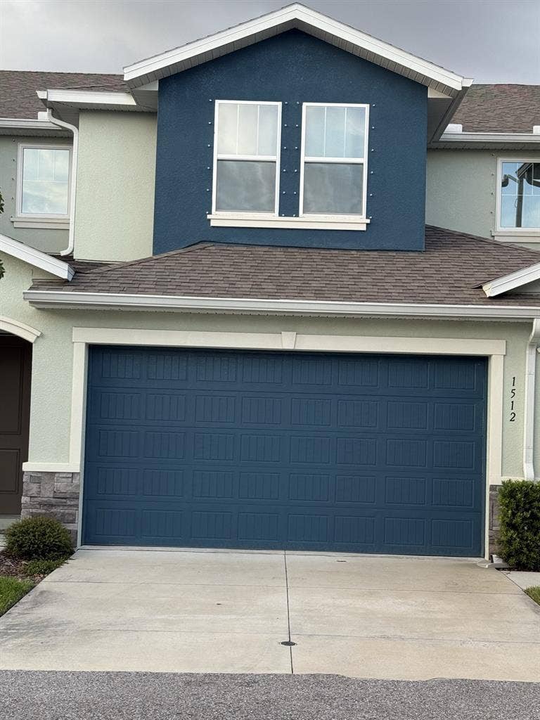 Private Room in New Gated Community