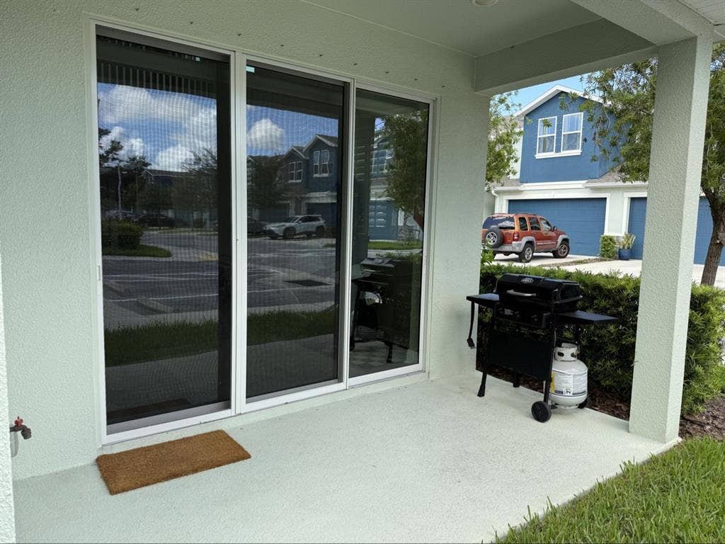 Private Room in New Gated Community