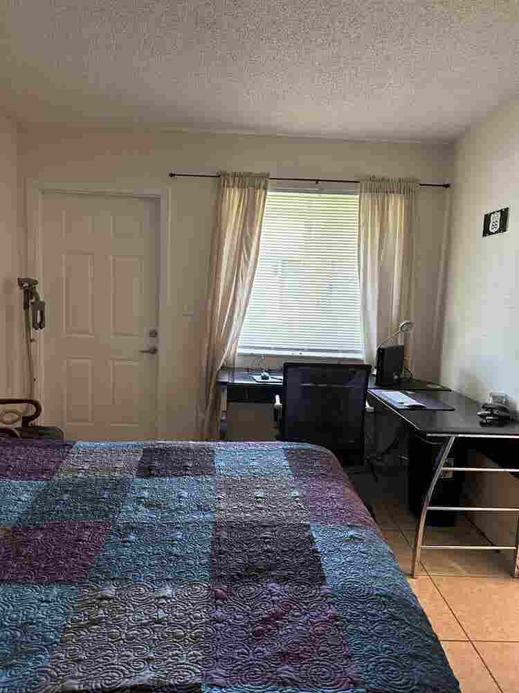 Room for rent