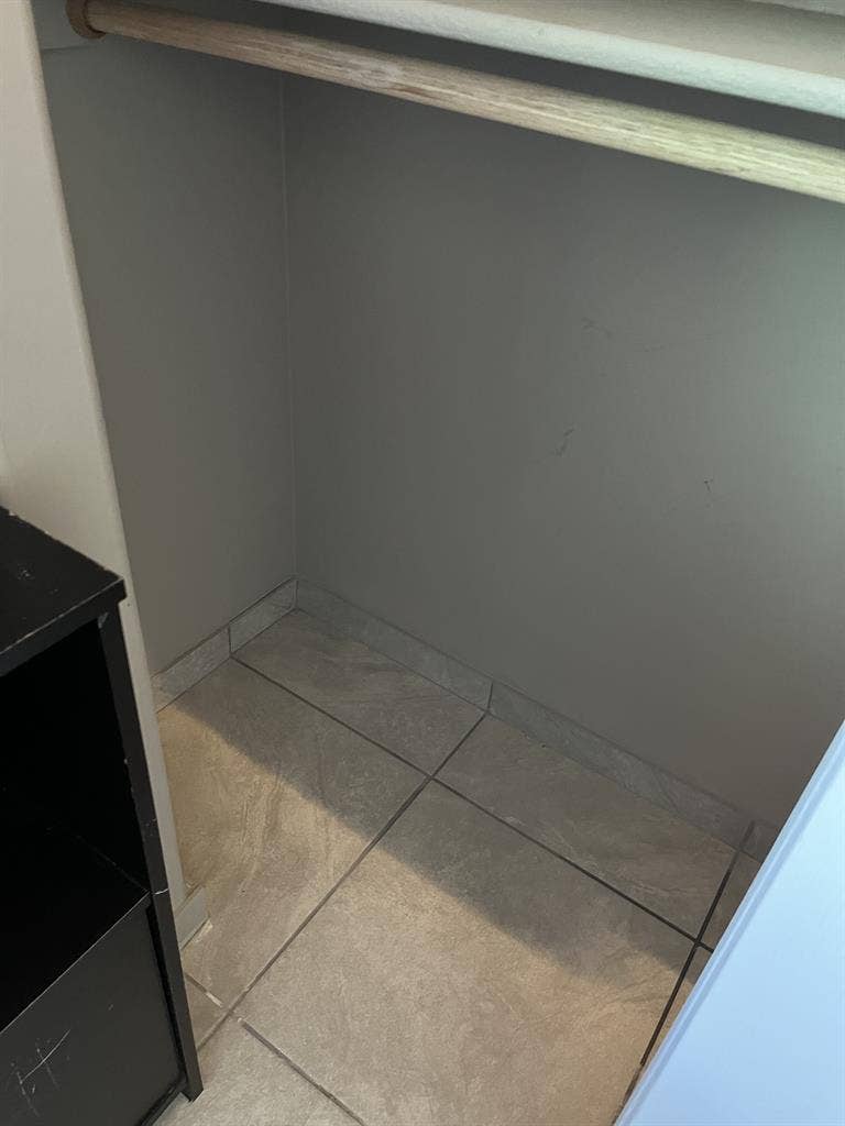 Room For Rent Near Freeway