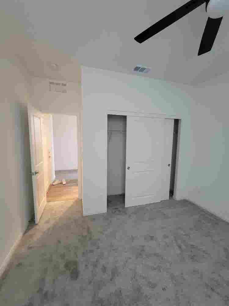 Room 4 Rent Near Southpoint Casino