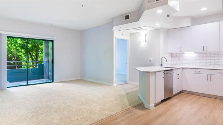 Looking to start a lease in a 2bed