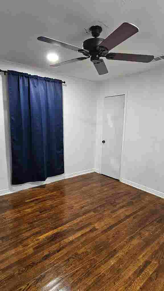 Room for rent in corner lot