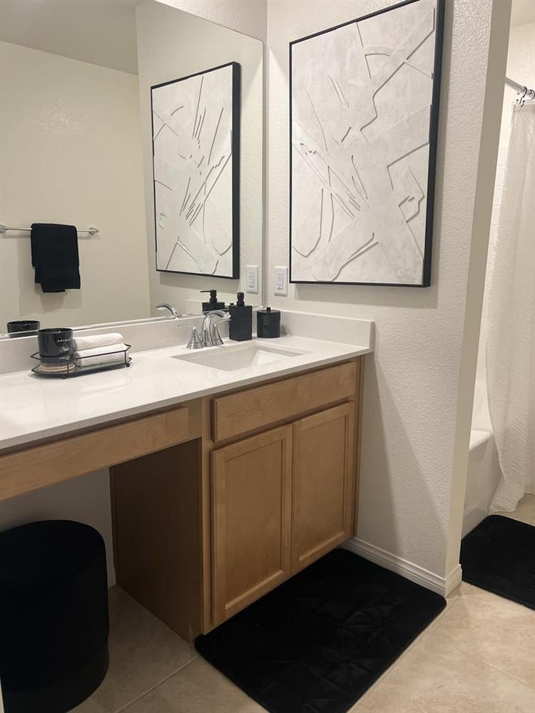 Furnished private room available