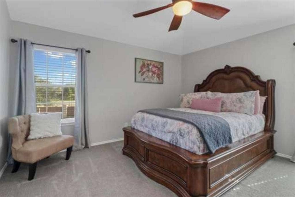 fullyfurnish private room  McKinney