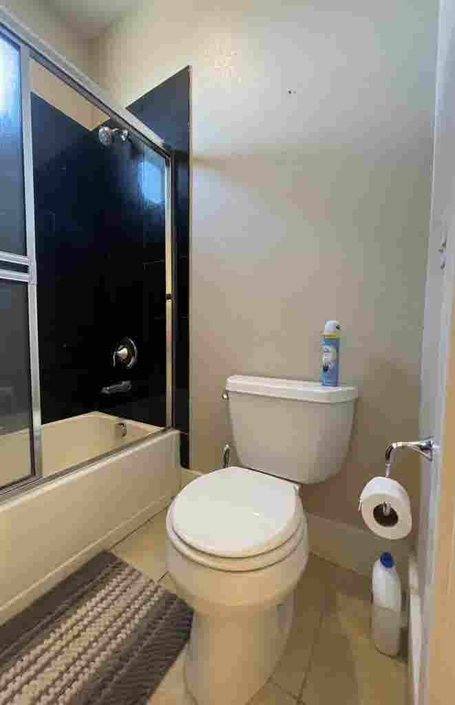 Private Room & Bath