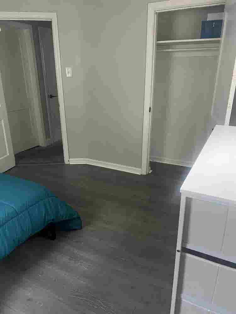 Female only room available