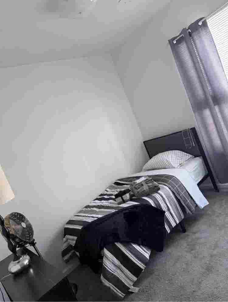 Furnished Shared Housing Rooms