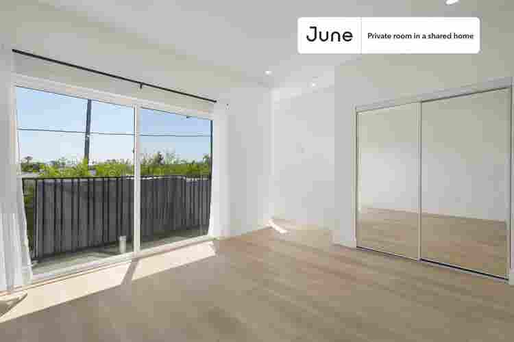 5 BR in Los Angeles