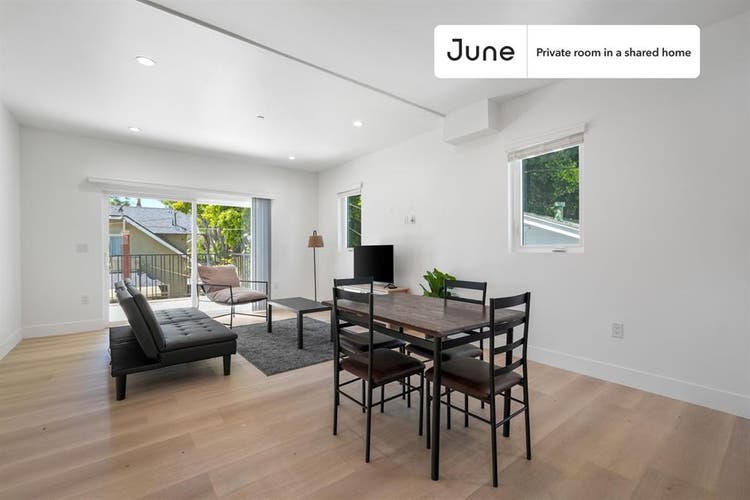 4 BR in Los Angeles