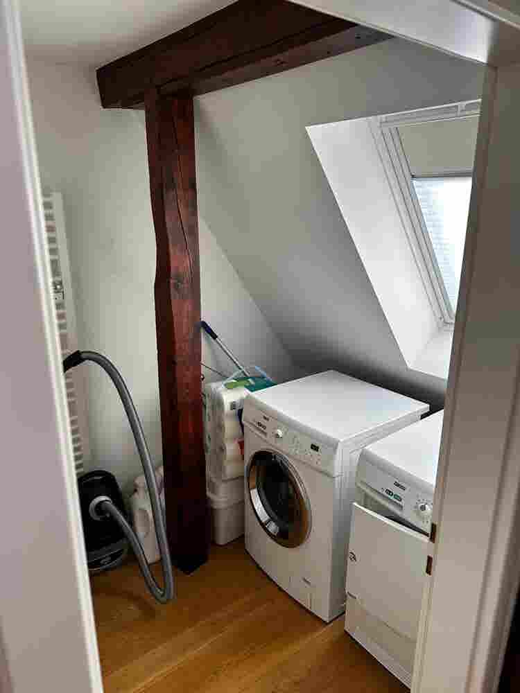 Furnished Room in Zurich – Oct Only
