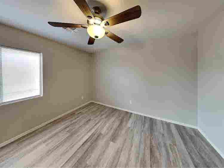 Beautiful Rooms In Perfect Area